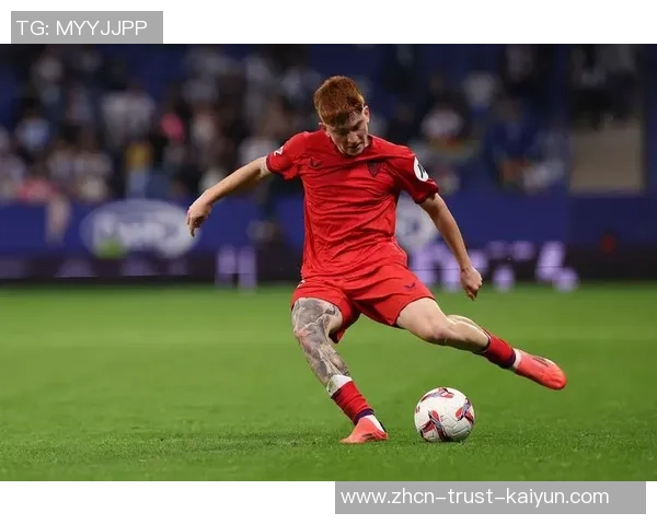 足球运动员的职业生涯历程与成就探索与未来发展展望